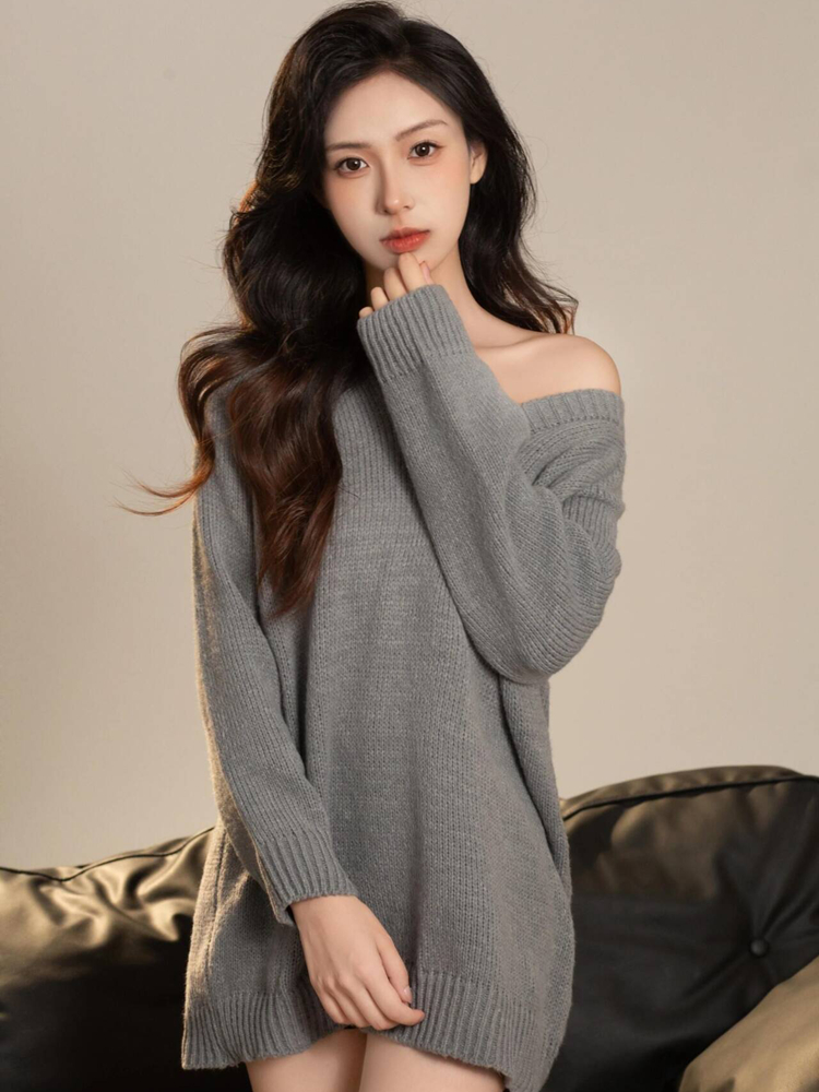 Photography Lighting For Clothing - Gray Sweater Lazy Style Home Girl